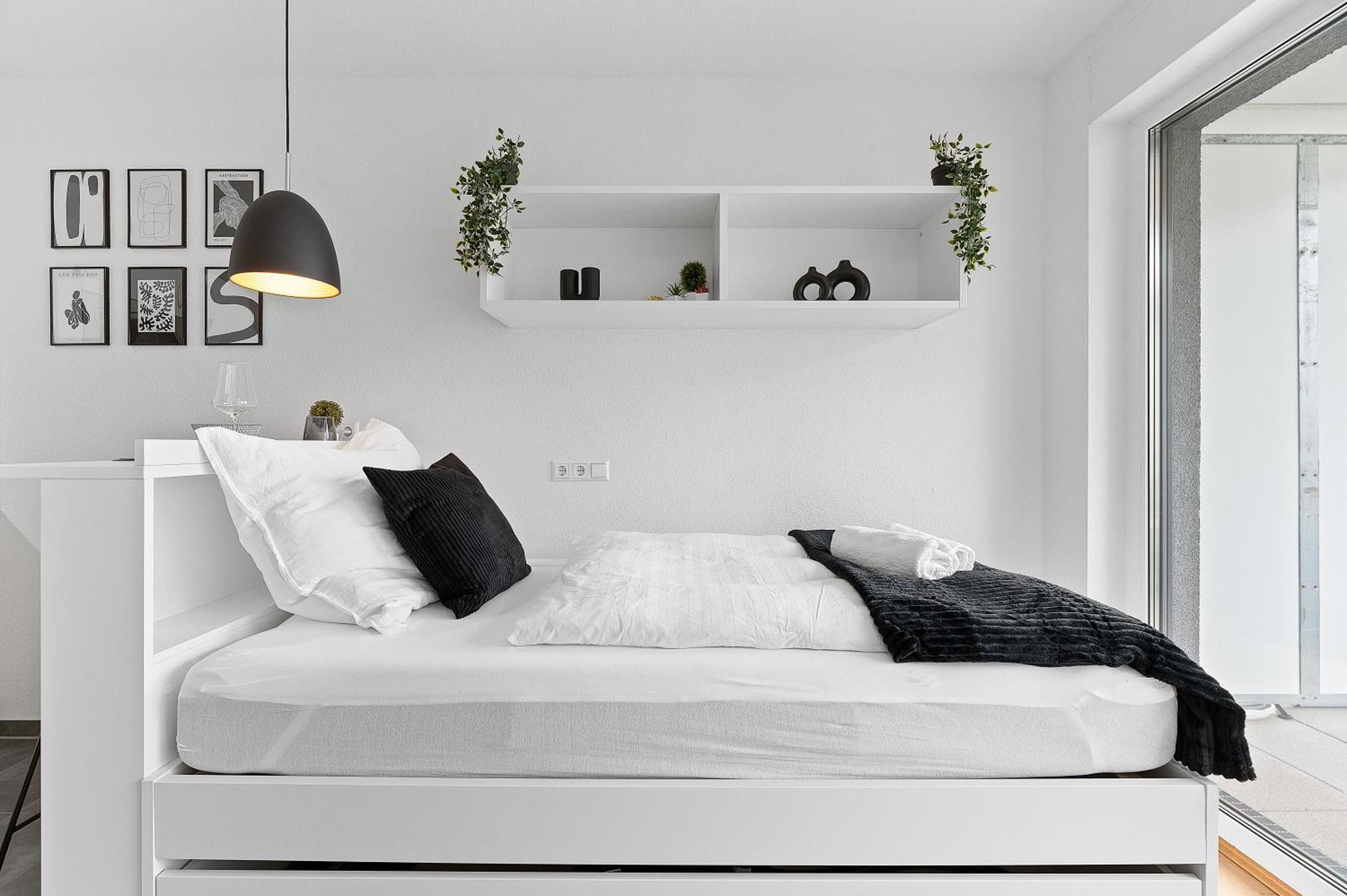 Modern, Zentral, Homeoffice, Netflix Pforzheim Luaran gambar