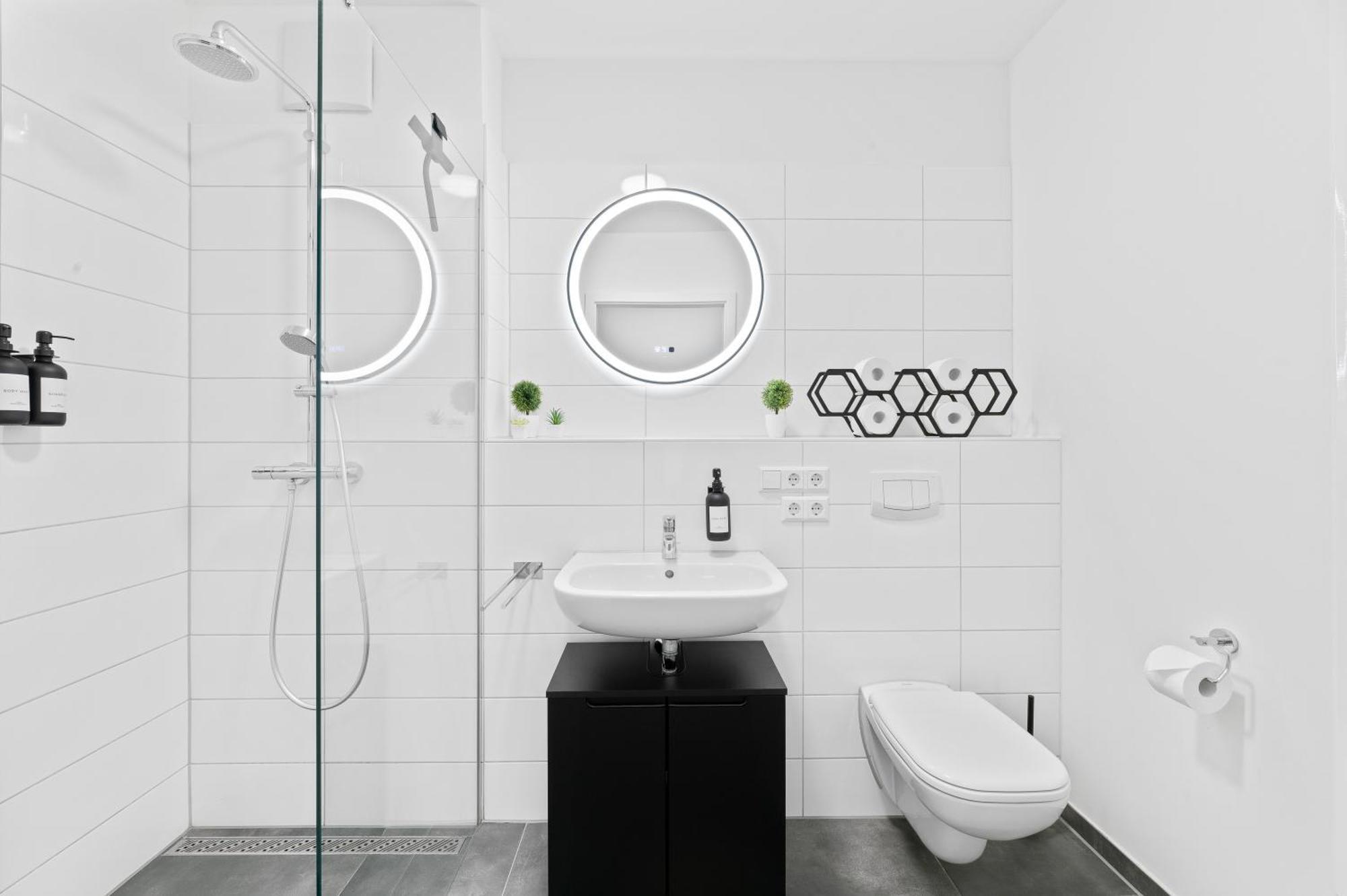 Modern, Zentral, Homeoffice, Netflix Pforzheim Luaran gambar