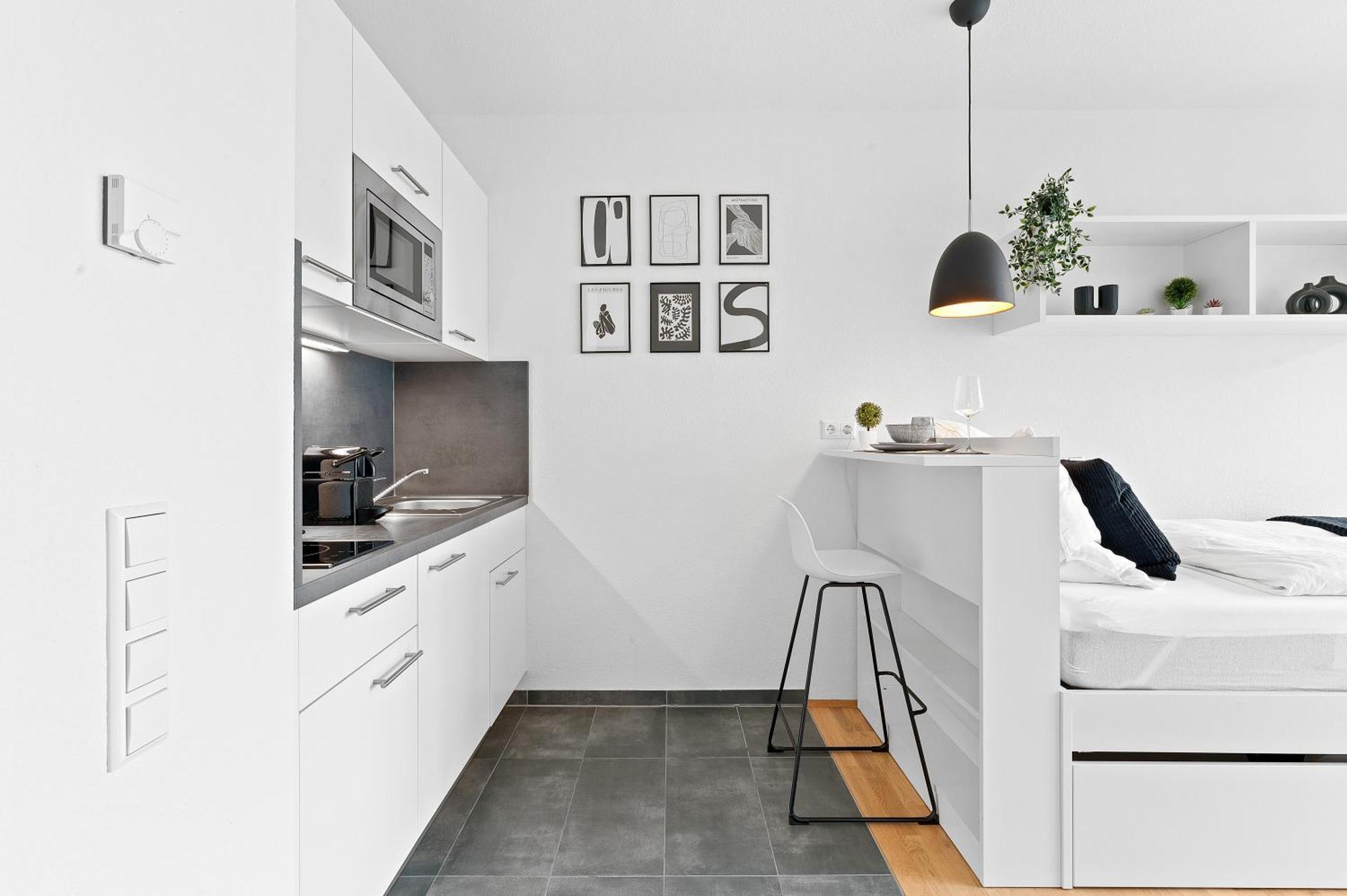 Modern, Zentral, Homeoffice, Netflix Pforzheim Luaran gambar